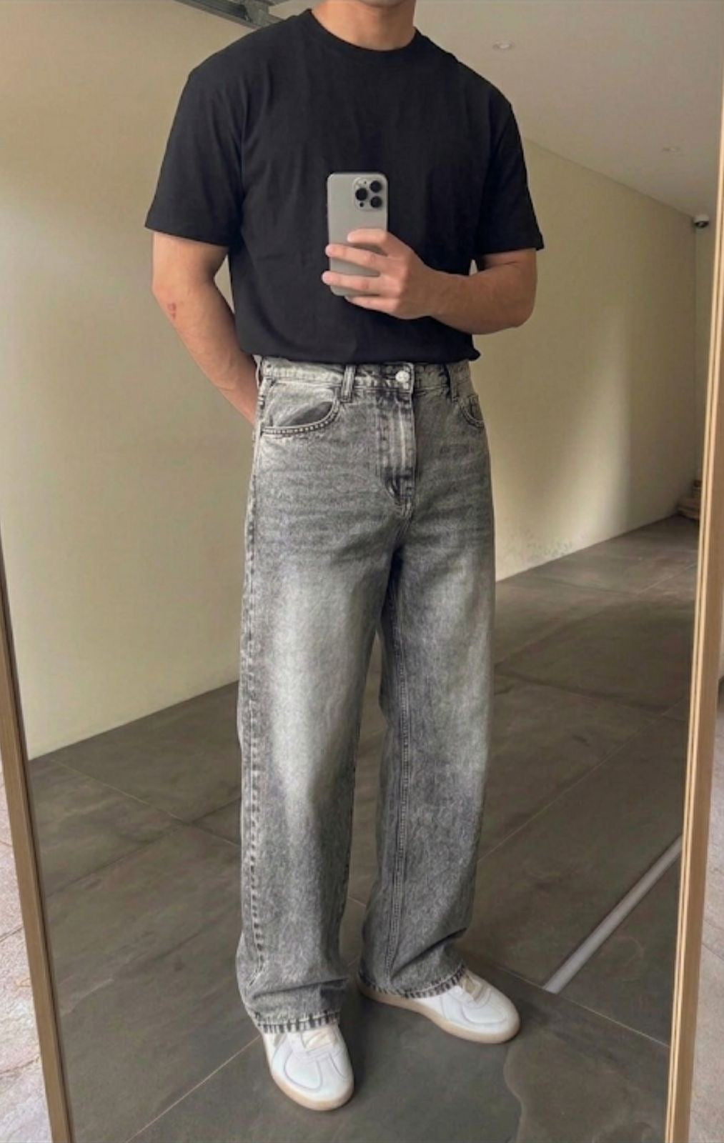 Straight Fit Jeans - 4 Color